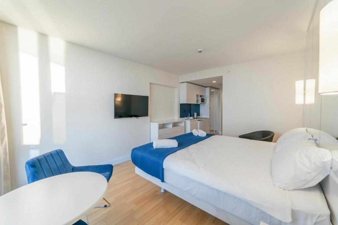 Panoramic Sea And City View Aparthotel In Orbi City 바투미 외부 사진