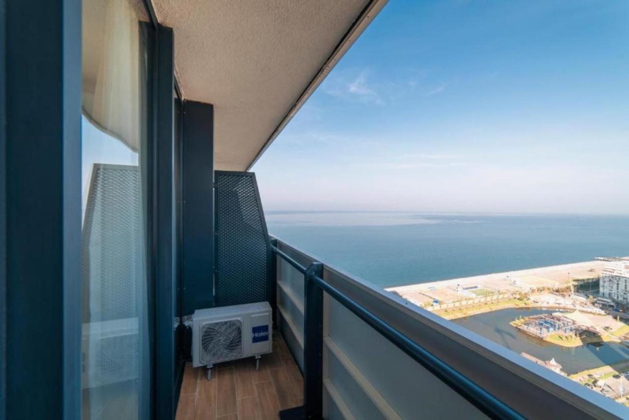 Panoramic Sea And City View Aparthotel In Orbi City 바투미 외부 사진