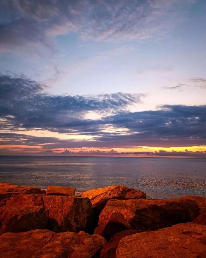 Panoramic Sea And City View Aparthotel In Orbi City 바투미 외부 사진