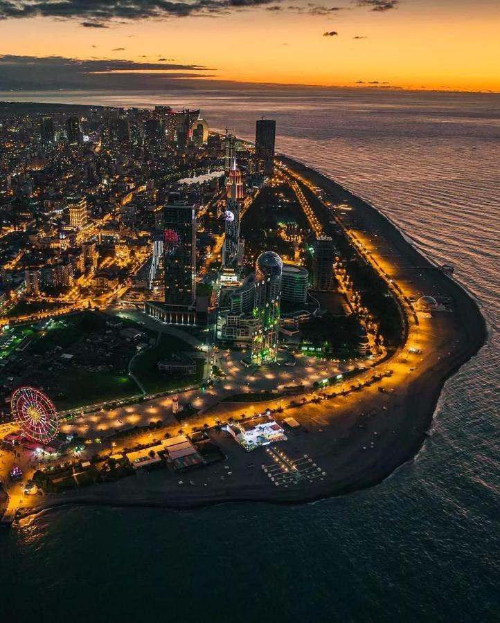 Panoramic Sea And City View Aparthotel In Orbi City 바투미 외부 사진